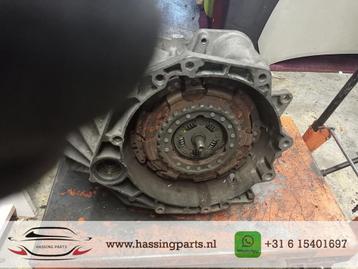 VERSNELLINGSBAK Skoda Fabia III (NJ3) (01-2014/-) (PLD) beschikbaar voor biedingen