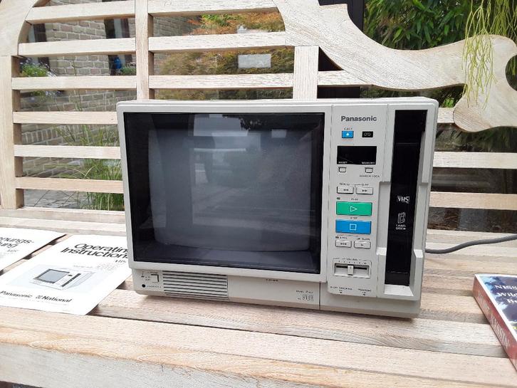 Moniteur CRT/magnétoscope Panasonic AG-500, TV, Hi-fi & Vidéo, Lecteurs vidéo, Comme neuf, Autres types, Enlèvement