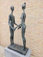 Bronzen kunstbeeld van modern/abstract koppel 'samen zijn ', Ophalen of Verzenden