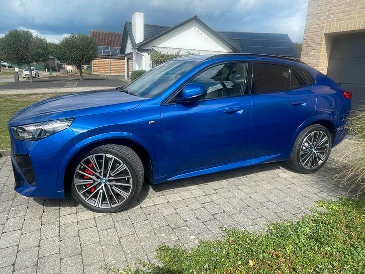 Zeer weinig km !!! Ix2 20e sdrive, Auto's, BMW, Particulier, X2, 360° camera, ABS, Achteruitrijcamera, Adaptieve lichten, Adaptive Cruise Control