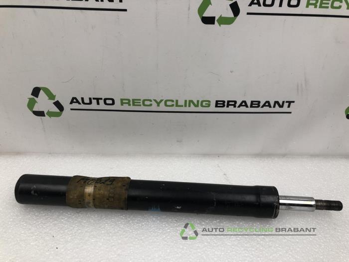 Joint caoutchouc amortisseur arrière droit d'un Audi 80, -, 3 mois de garantie, Utilisé, -