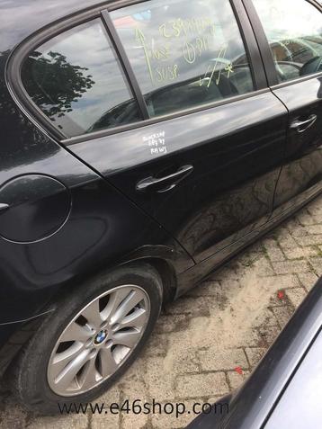 Deur rechts achter BMW 1 serie e87 Black Sapphire beschikbaar voor biedingen