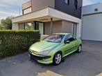 Peugeot 206 CC 2.0 Benzine voor onderdelen bj 2011, Auto's, 4 zetels, Zwart, 4 cilinders, Cabriolet