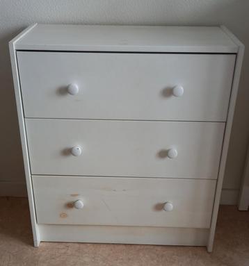 IKEA RAST dressoir met 3 laden beschikbaar voor biedingen