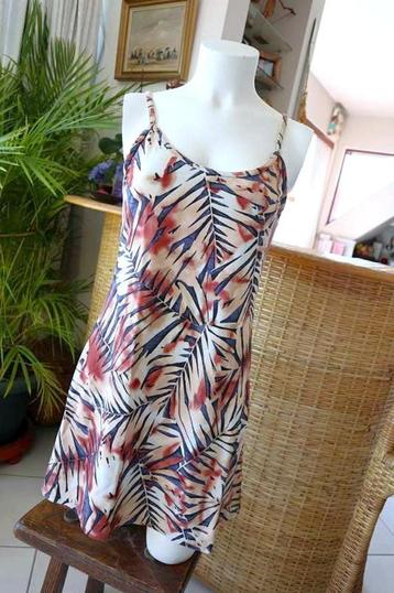 leuk mouwloos zilver grijs vintage dressing jurk beschikbaar voor biedingen