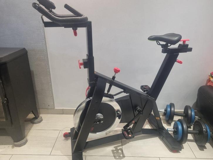 Velo appartement, Sports & Fitness, Appareils de fitness, Neuf, Enlèvement