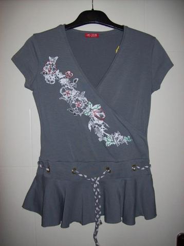 Tuniek met mooie versieringen Miss Shilly maat XL nieuw beschikbaar voor biedingen