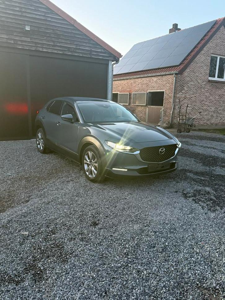 Mazda cx-30 - KEURING VOOR VERKOOP - benzine/hybride, Auto's, Mazda, Bedrijf, CX-30, 360° camera, ABS, Achteruitrijcamera, Adaptieve lichten