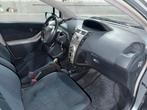 TOYOTA YARIS, Auto's, Voorwielaandrijving, Stof, Metaalkleur, Particulier