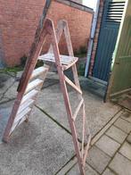 vintage trapladder in hout, 6 treden, oud trapladdertje, Doe-het-zelf en Bouw, Ladders en Trappen, Ophalen, Gebruikt, Ladder