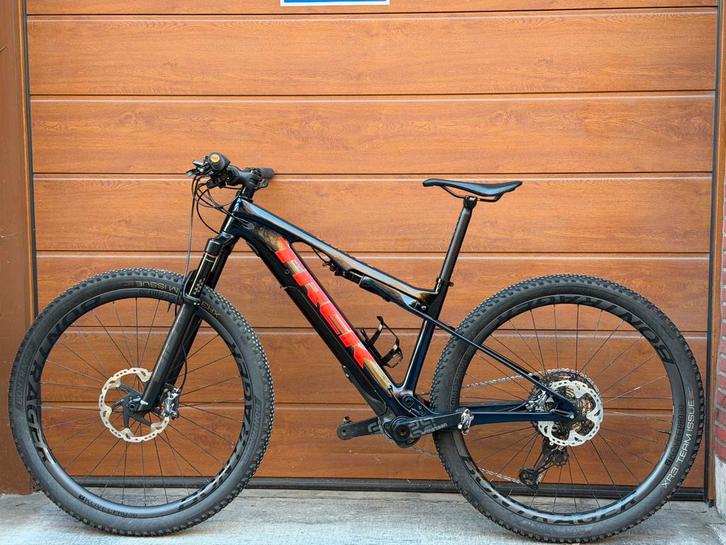 Vélo électrique full suspension – Trek E-Caliber 9.8 XT, Fietsen en Brommers, Fietsen | Mountainbikes en ATB, Trek