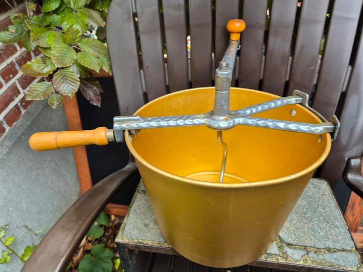 Mirro pétrin à main 'Mirro', Antiquités & Art, Antiquités | Ustensiles de cuisine, Enlèvement ou Envoi