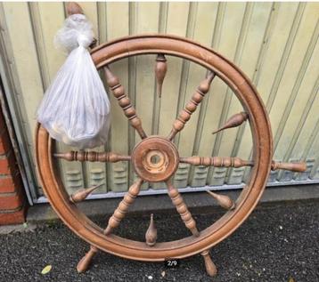 Antiek - of voor liefhebbers in oude spullen  beschikbaar voor biedingen