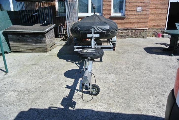 VISSERSBOOT, Watersport en Boten, Boottrailers, Gebruikt, Overige typen, Minder dan 1500 kg, Minder dan 6 meter, Ophalen