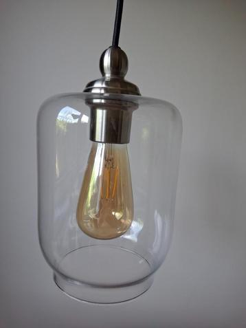 Hanglamp met glas beschikbaar voor biedingen