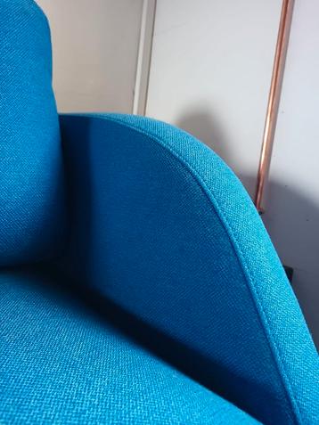 Zetel in nieuwstaat beschikbaar voor biedingen