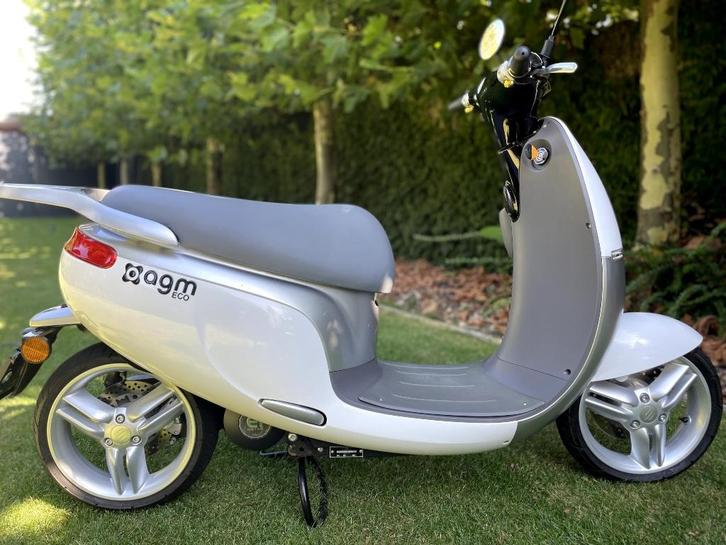 scooter AGM eco ELECTRIC 830KM ! zeer goede staat 45KM/H, Fietsen en Brommers, Scooters | Overige merken, Zo goed als nieuw, Klasse B (45 km/u)