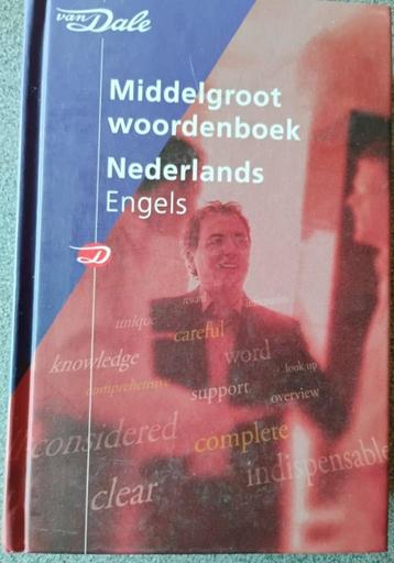 Van Dale Middelgroot woordenboek Nederlands Engels beschikbaar voor biedingen
