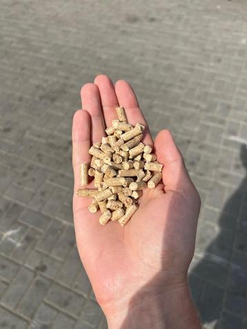 pellets houtpellets witte of cappuciono  groothandelsprijzen beschikbaar voor biedingen