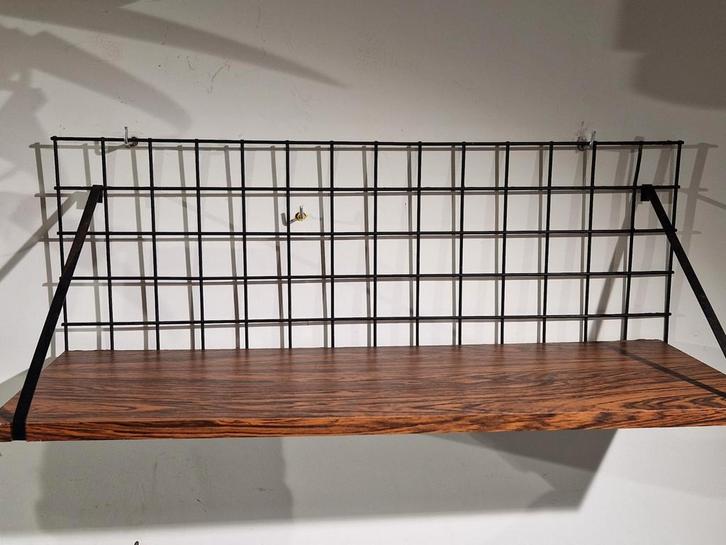 Meurop wandrek Meca wandrek naar of  design Pierre Guariche, Huis en Inrichting, Woonaccessoires | Wandplanken en Boekenplanken