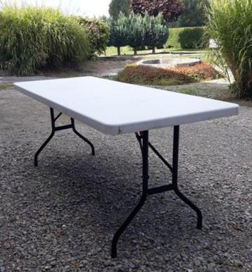 party tafel beschikbaar voor biedingen
