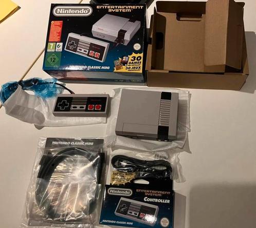 Nintendo - nes mini retro met uitbreiding & verlengsnoeren., Consoles de jeu & Jeux vidéo, Consoles de jeu | Nintendo NES, Comme neuf