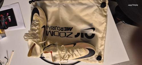 Nike Superfly 9 lemonade black maat 42, Sport en Fitness, Voetbal, Zo goed als nieuw, Ophalen