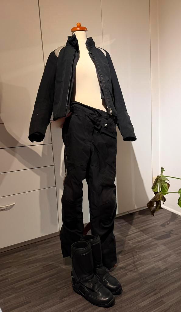 BMW motopak + Airoh helm – complete set, Motoren, Kleding | Motorkleding, Tweedehands, Ophalen