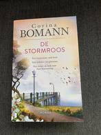 Roman "De stormroos" van Corina Bomann, Livres, Romans, Comme neuf, Europe autre, Enlèvement ou Envoi, Corina Bomann