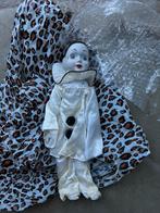 Poupée ancienne style Pierrot en porcelaine – vintage, Enlèvement, Comme neuf
