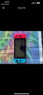 Nintendo switch met veel toebehoren en games, Games en Spelcomputers, Met games, Zo goed als nieuw, Met 3 controllers of meer