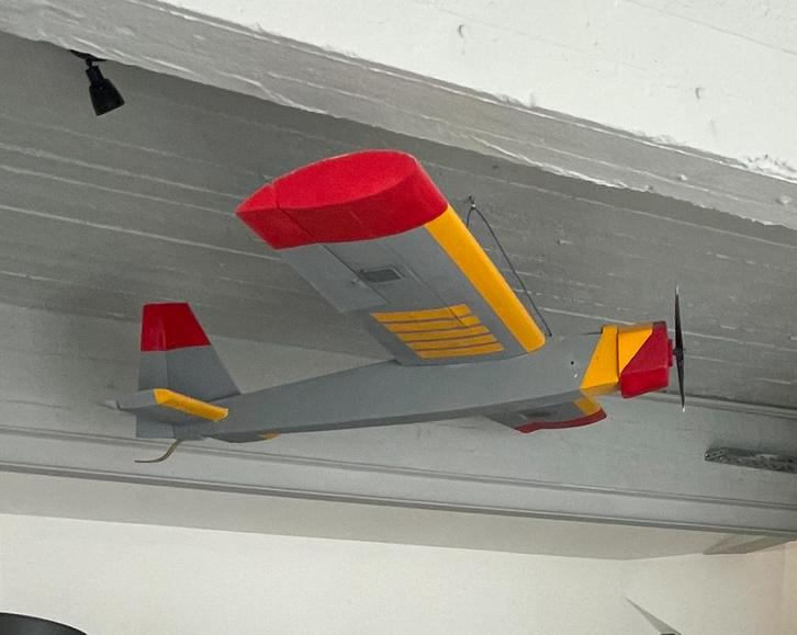 Modelvliegtuig interieur, Huis en Inrichting, Overige Huis en Inrichting, Zo goed als nieuw, Ophalen