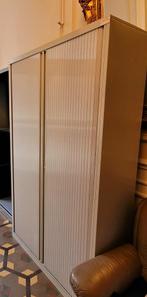 Armoire métallique VINCO à portes coulissantes, Maison & Meubles, Armoires | Armoires à porte coulissante & Armoires à archives