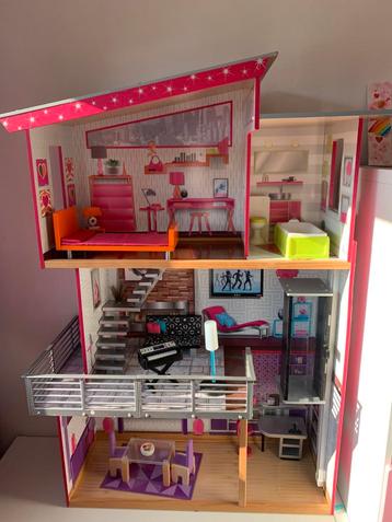 Maison de poupée barbie beschikbaar voor biedingen