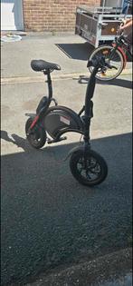 Urbanglide : 25 km ne devrait changer que le pneu arrière, Vélos & Vélomoteurs, Trottinettes, Enlèvement ou Envoi, Neuf, Step électrique (E-scooter)