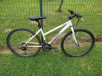 Vélo fille   (26 x 1,75) beschikbaar voor biedingen