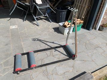 Home trainer vélo à rouleaux beschikbaar voor biedingen