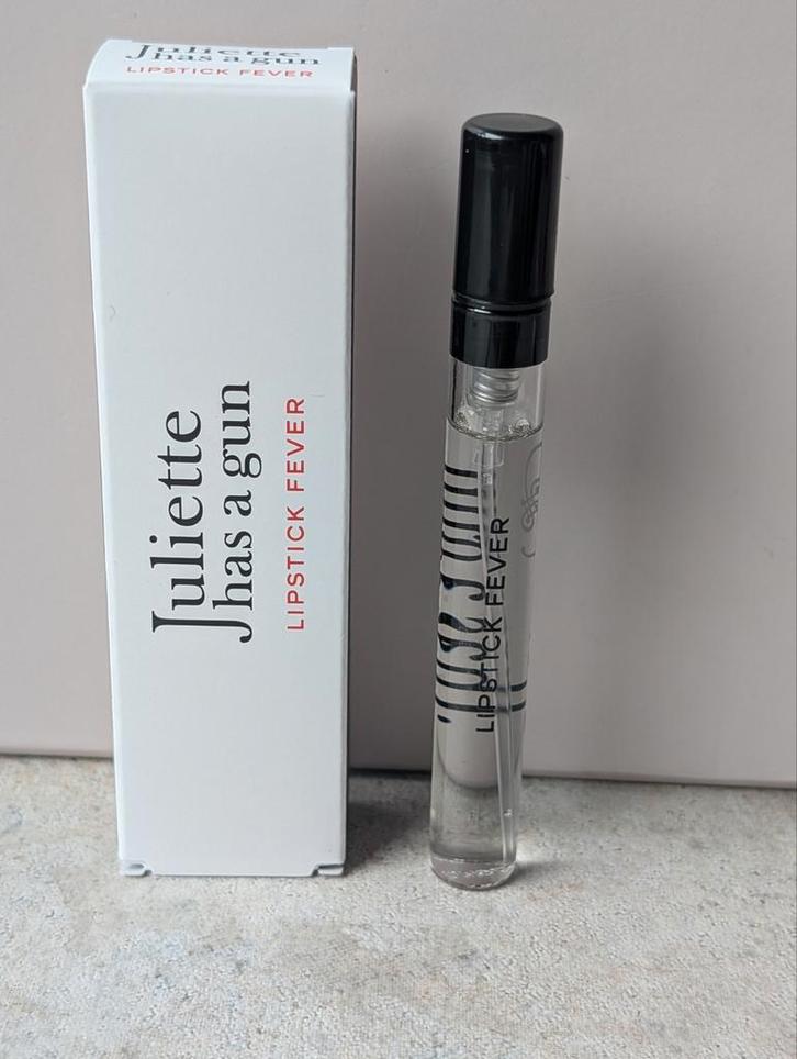 Juliette has a gun – Lipstick Fever Eau de Parfum 5 ml, Handtassen en Accessoires, Uiterlijk | Parfum, Nieuw, Ophalen of Verzenden