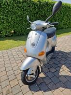 Vespa ET2 50cc | Topstaat | Slechts 868 km | + 2 helmen, Fietsen en Brommers, Ophalen, 50 cc, Klasse B (45 km/u), Zo goed als nieuw