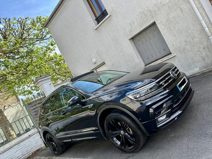 Volkswagen Tiguan R-Line AllSpace Zwart, Auto's, Volkswagen, Particulier, Tiguan, Benzine, SUV of Terreinwagen, 5 deurs, Automaat