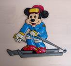 🐭Plastic 3D muurkunst mickey op de ski's1986, Ophalen of Verzenden, Mickey Mouse, Gebruikt