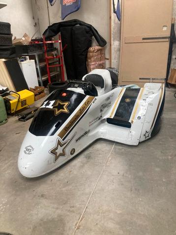 Sidecar f2 piste, 600 cm³, Plus de 35 kW, 4 cylindres, Quickshifter