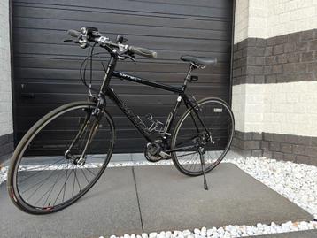 Sprecialized, carbon vork & shimano 105 beschikbaar voor biedingen