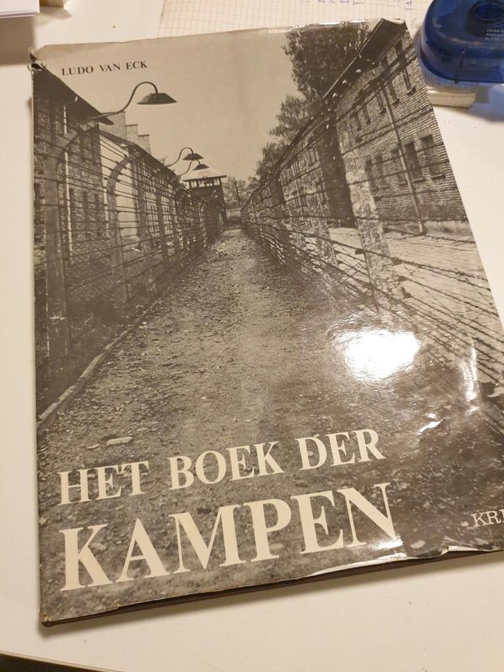 Het boek der kampen ludo van eck hc 4e druk 1980 met wikkel, Boeken, Oorlog en Militair, Gelezen, Overige onderwerpen, Tweede Wereldoorlog
