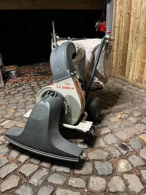 Bladzuigmachine, Tuin en Terras, Hand-tuingereedschap, Zo goed als nieuw, Ophalen