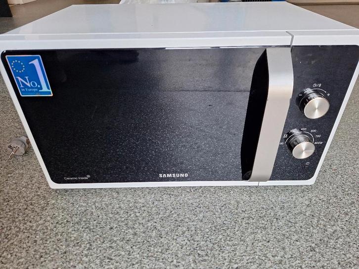 Micro onde Samsung, Electroménager, Micro-ondes, Comme neuf, À Poser, 45 à 60 cm, Plaque tournante, Enlèvement