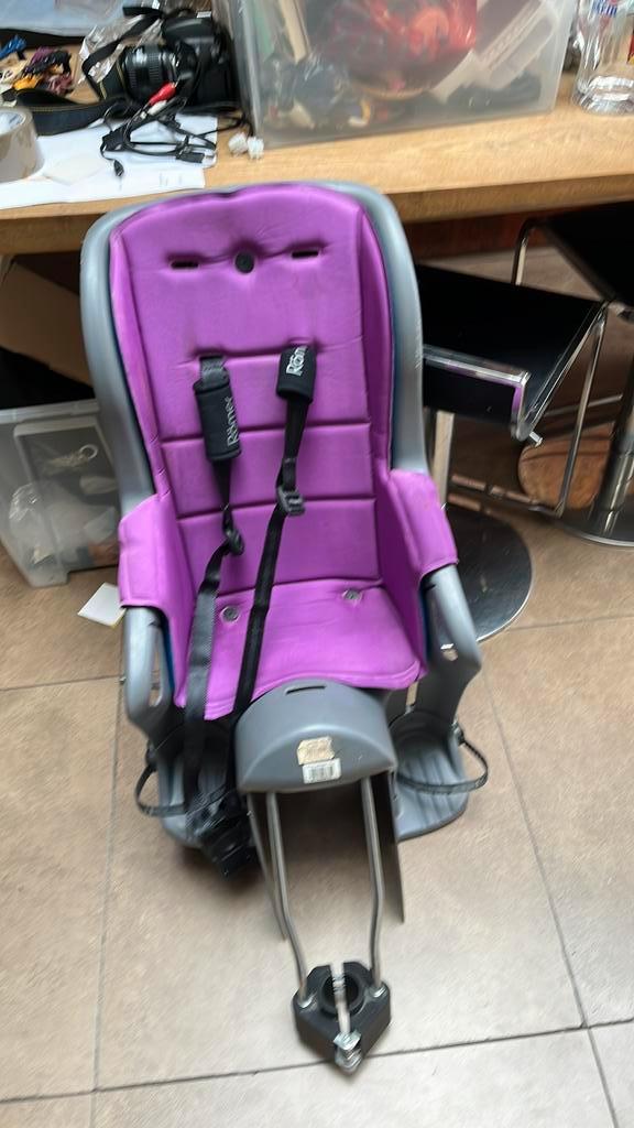 Römer Jockey Relax fietsstoel paars, Fietsen en Brommers, Fietsaccessoires | Fietsstoeltjes, Gebruikt, Achterzitje, 9 t/m 18 kg