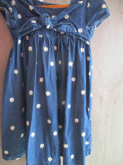 robe en jean avec fleurs brodées mayal taille 122, Enfants & Bébés, Vêtements enfant | Taille 122, Comme neuf, Fille, Robe ou Jupe