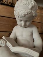 Beeld in albast 41cm, lezend kindje., Ophalen