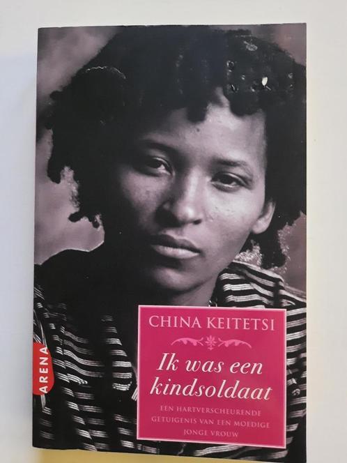 Ik was een kindsoldaat - China Keitetsi - biografisch roman, Livres, Biographies, Comme neuf, Enlèvement ou Envoi